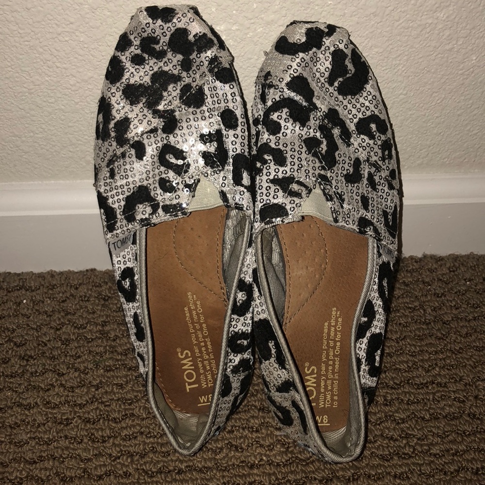 Adorable sequins TOMS!